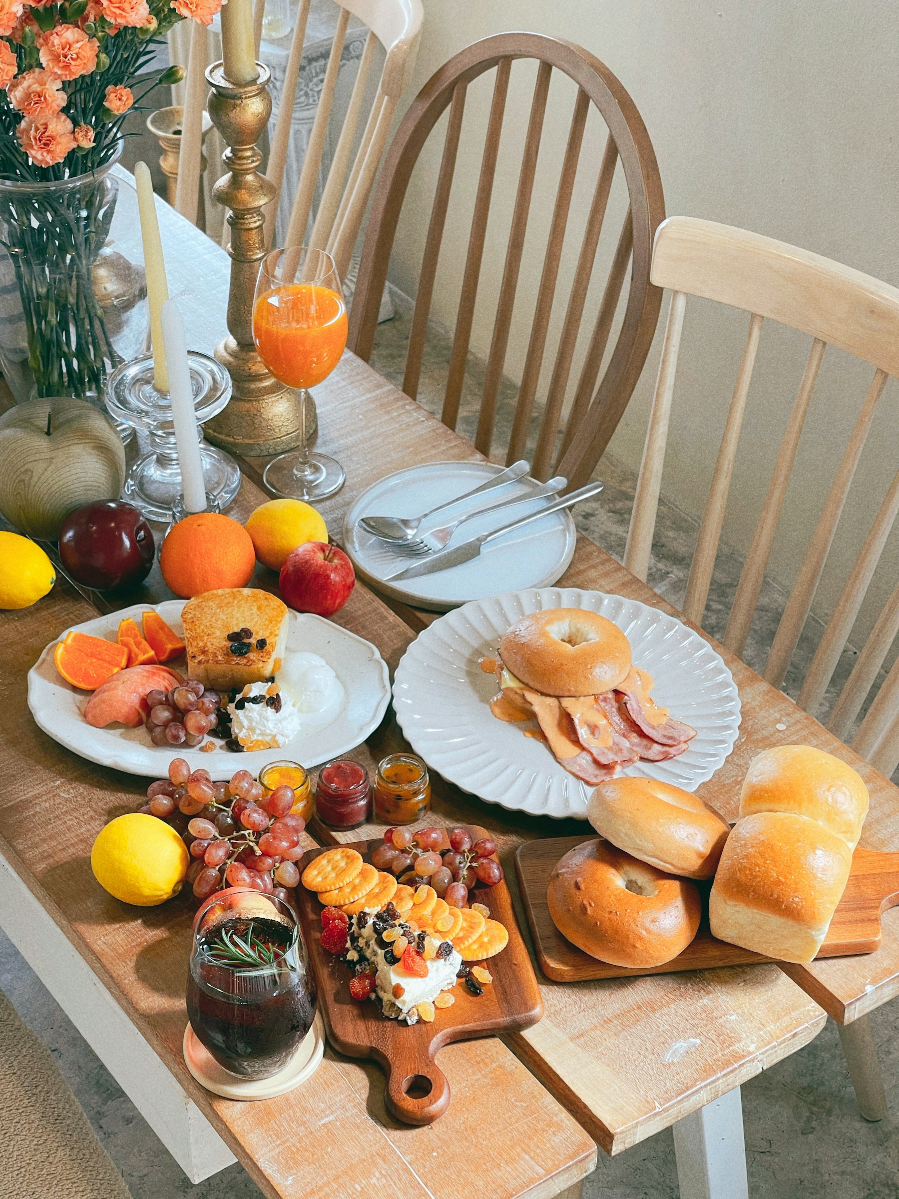 Brunch coloré partagé après le run